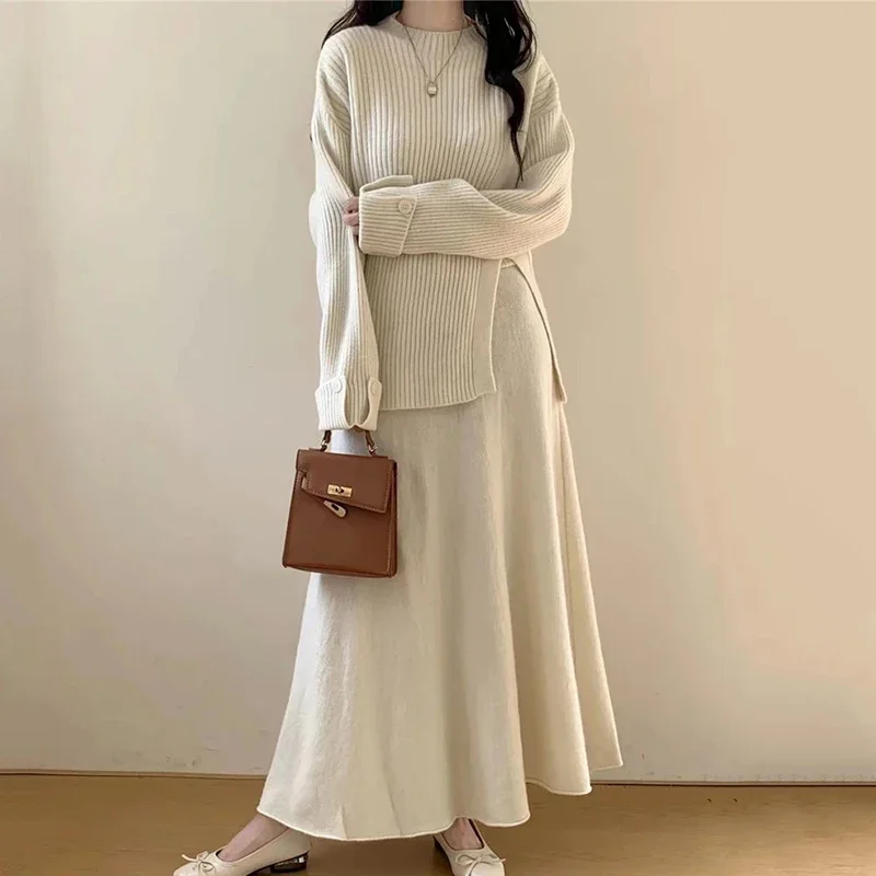 Design irregolare da donna Spessore ed elegante maglione lavorato a maglia con spacco Gonna donna a pieghe con volant Set due pezzi Girocollo Pullover Outfit