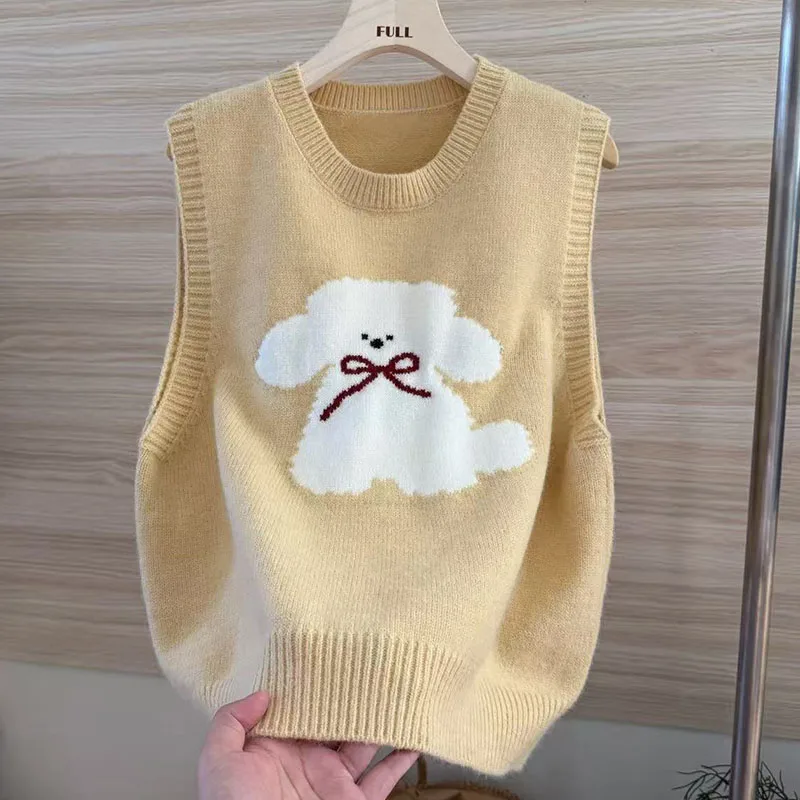 

Autumn And Winter New Knitted Round Neck Vest Embroidered Sleeveless Vest Top Temperament Sweater