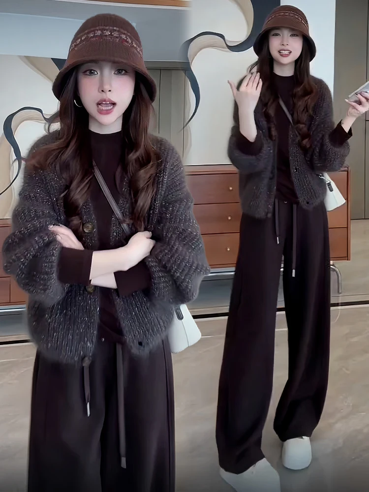 

Комплект из двух предметов: вязаные брюки с высокой талией и широкими штанинами, повседневный спортивный стиль, женская осенняя коллекция, застежка на пуговицах, теплый