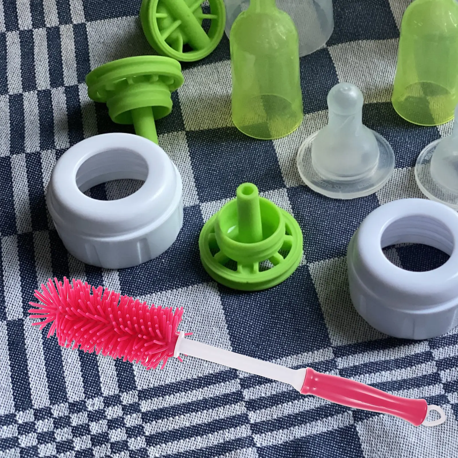 1Pcs High Quality Silicone Bottle Brush for Babies 360 Degree Rotating Cleaning Tool Lightweight Anti-Slip Handle Suction