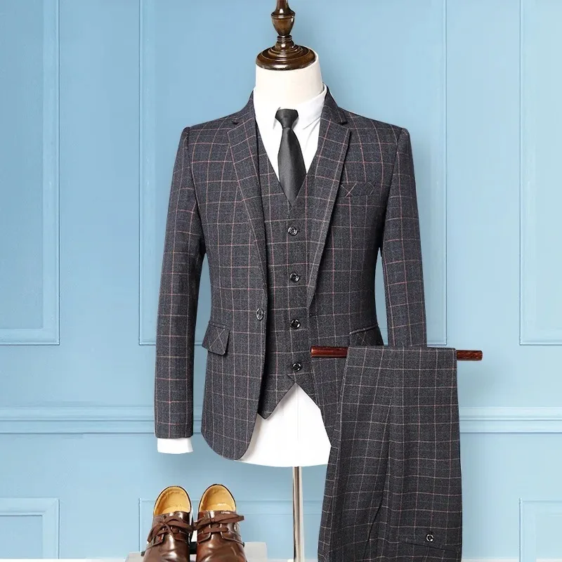 

Man (Blazer + Vest + Trousers) Italian Style Fashion Business Elegant Gentleman Plaid Slim Casual Formal Suit Piece