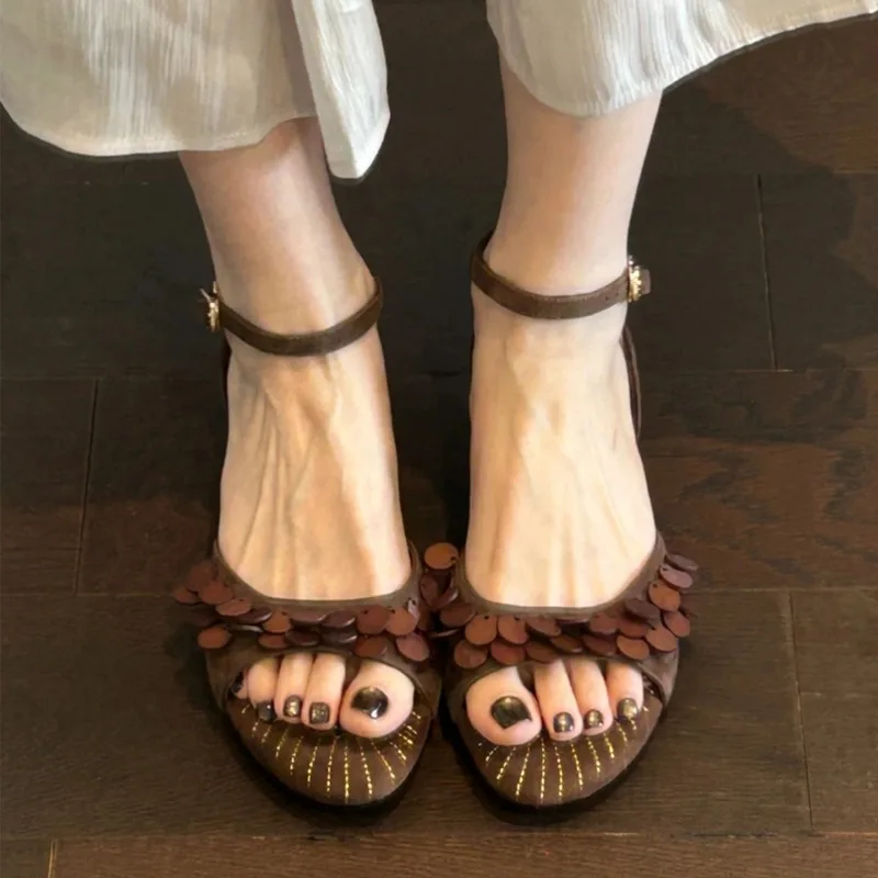 2026 New Round Toe French Beautiful Sequin Open Toe One Buckle Block Heel All-Go Sandals