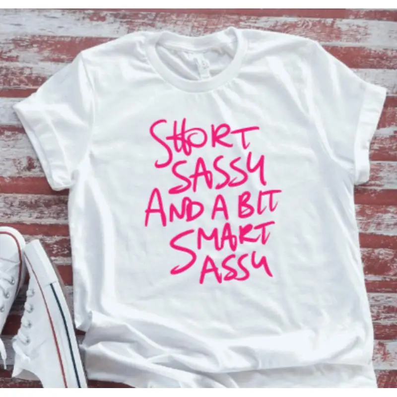 

Короткая футболка Sassy And A Bit Smart Assy с белым рукавом
