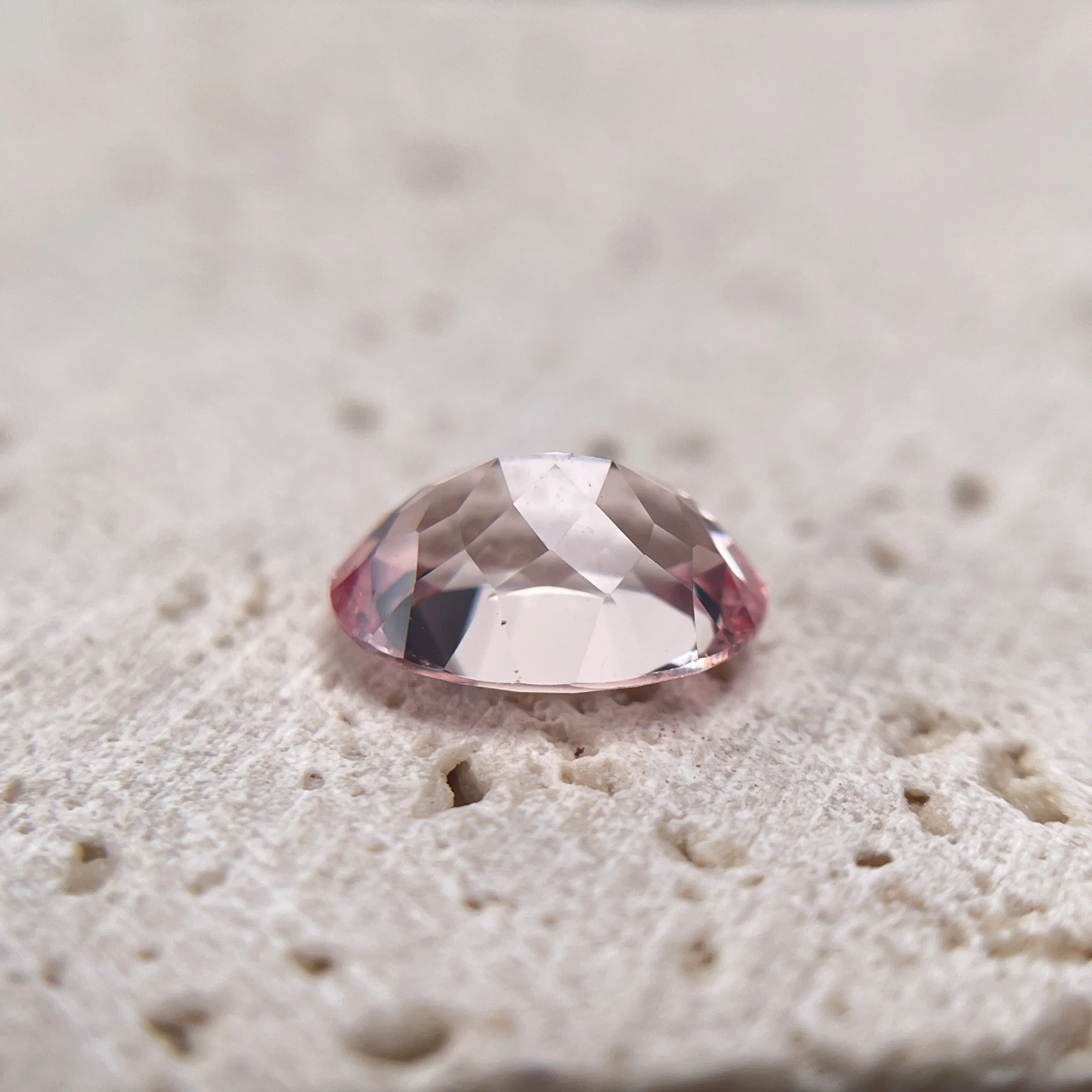 

Hot Sell Lab Grown Sapphire Oval Shape Sakura Pink Color Charm Beads VVS1 for Diy Jewelry Making Material Selectable AGL Certi