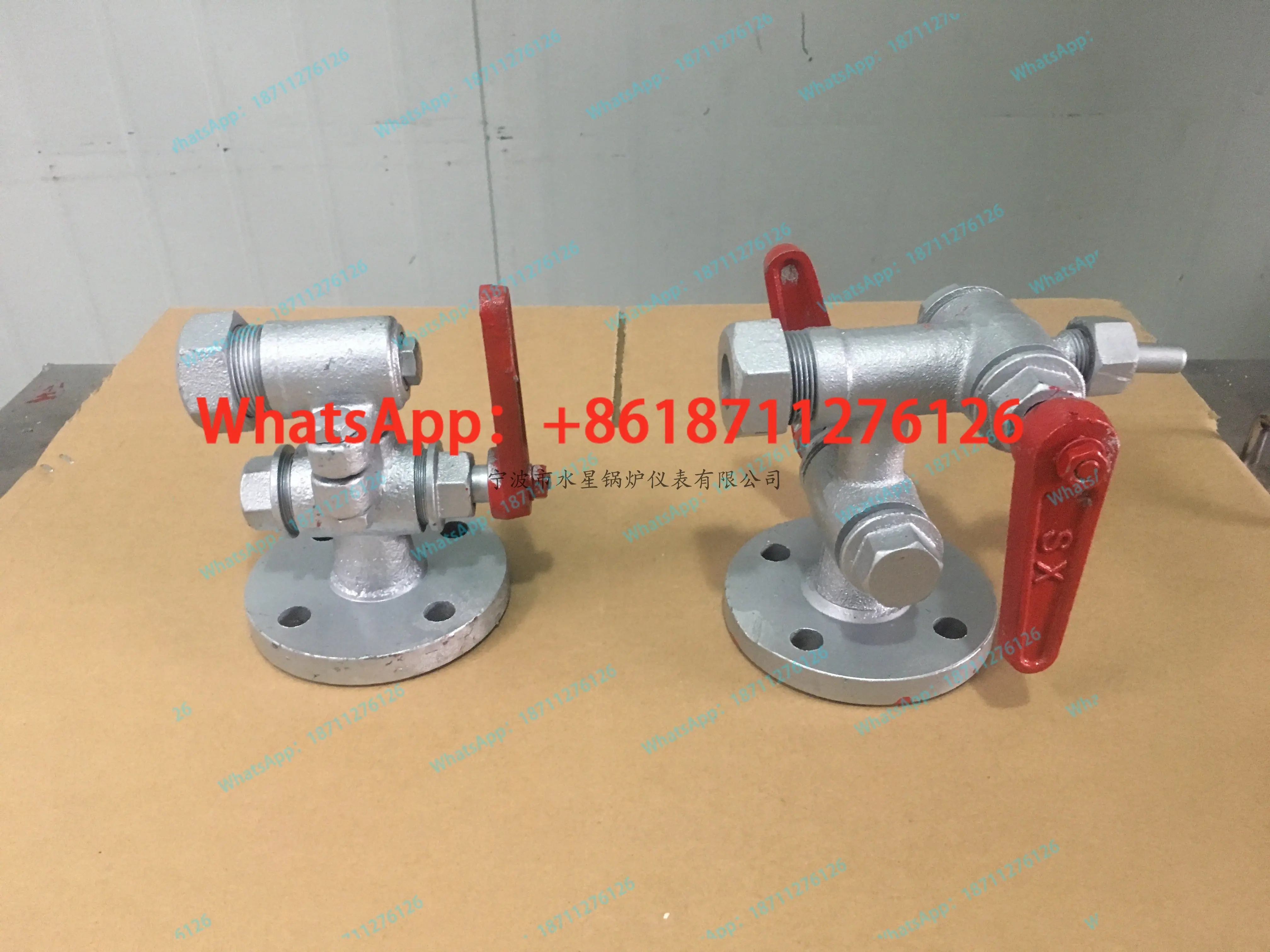 Original brand boiler water level gauge plug valve 2.5 flat two-color water level gauge Cocker DN25