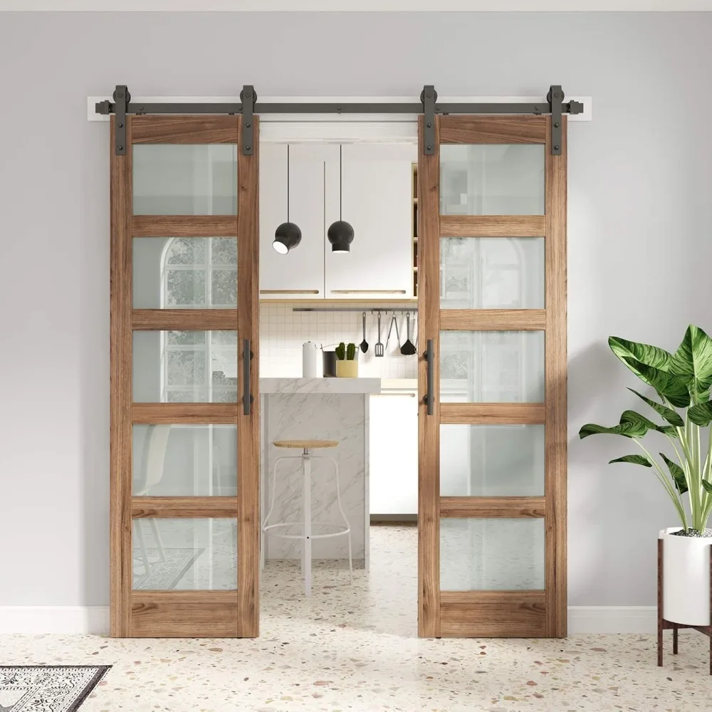 Portas duplas de vidro de celeiro de 24 x 84 polegadas Porta de celeiro de 48 polegadas com kit de hardware de 8 pés e alça incluída, vidro fosco de 5 painéis, LVL