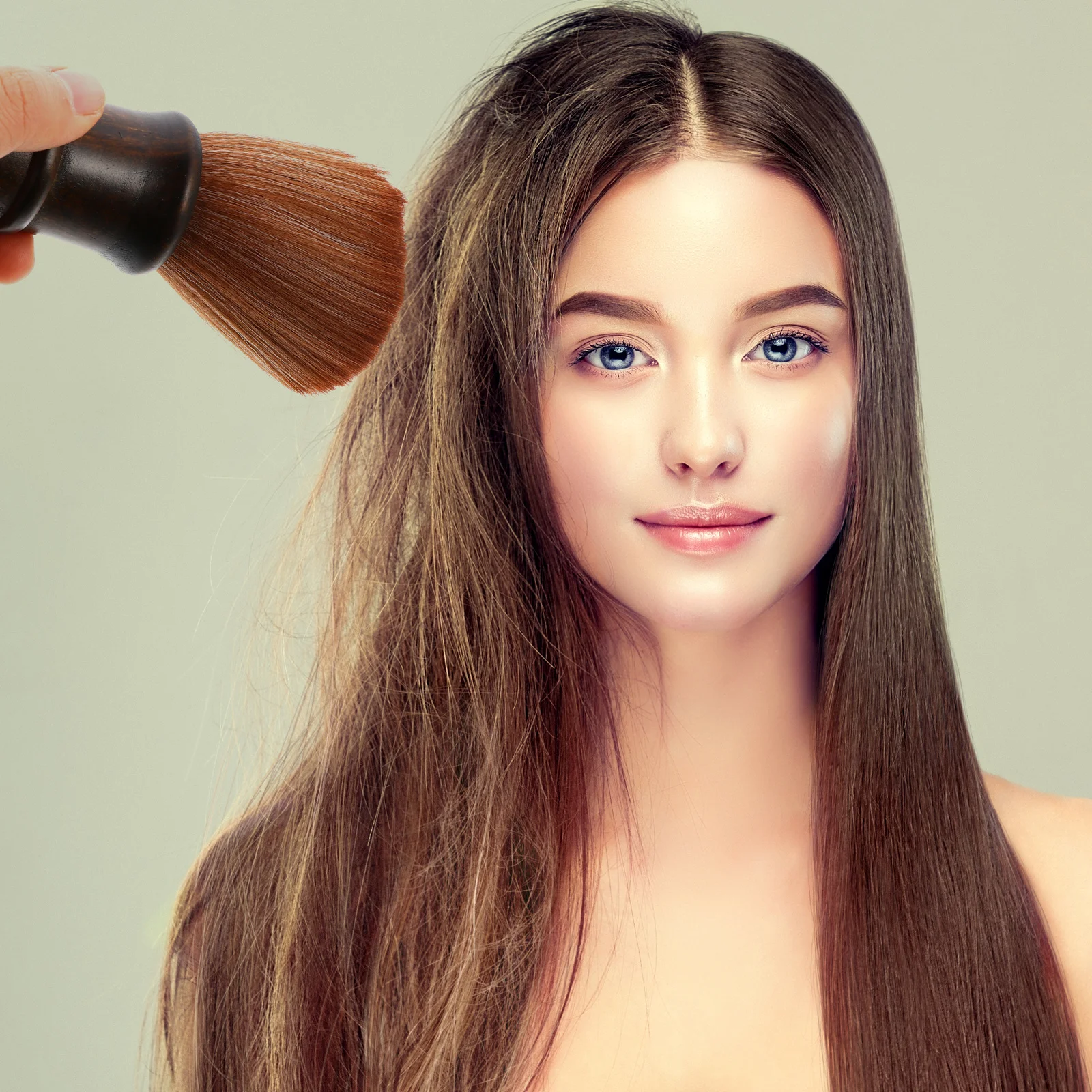 

High Elasticity Hair Salon Brush Wooden Handle Neck Duster Soft Comfortable Portable Size Barber Accessory Must Have Styling