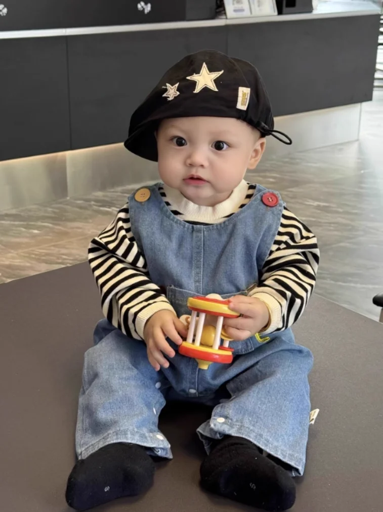 ملابس أطفال جديدة من قطعة واحدة من قماش الدنيم، بذلة أطفال لطيفة بعمر سنة واحدة، سراويل غير رسمية بسيطة ولطيفة