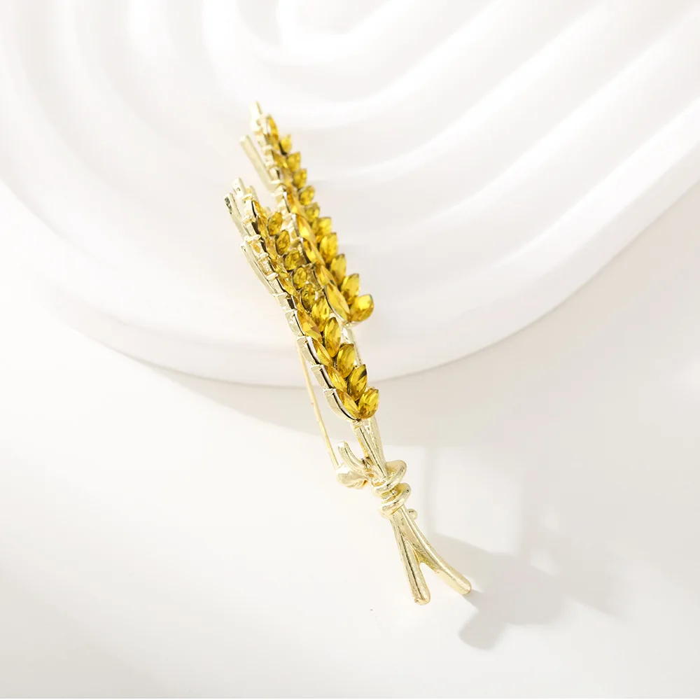 Golden Wheat Spike Metal Brooch Nature Inspired Harvest Pin Rustic Charm Accessory for Jacket Hat Bag Decoration Gift view 3