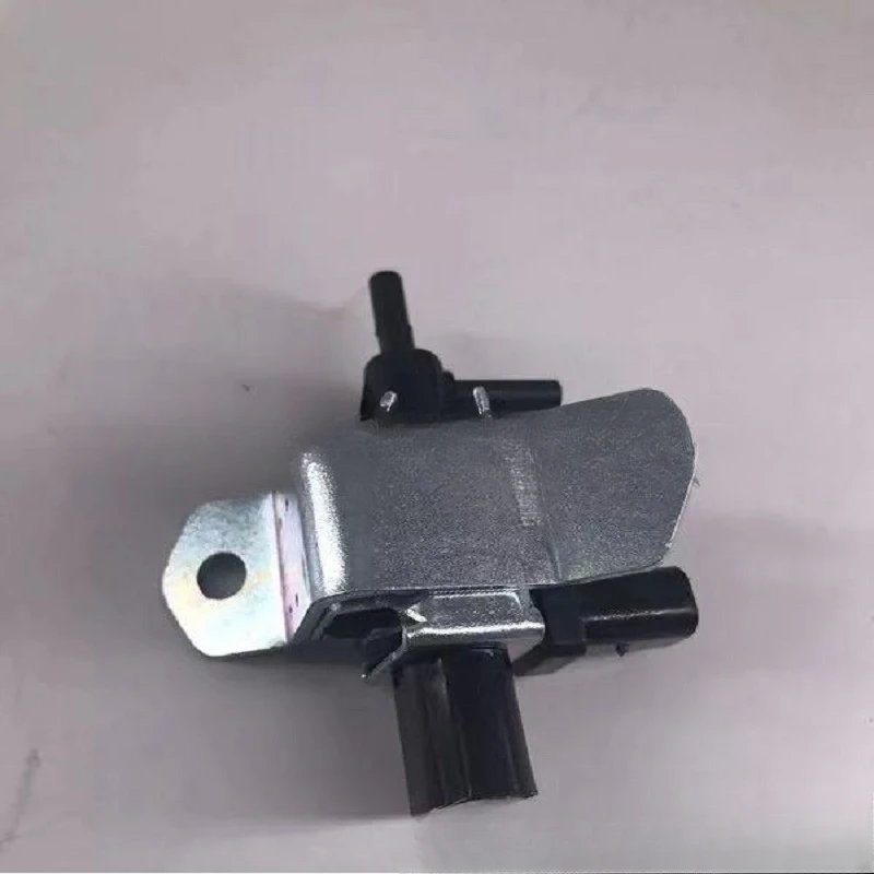 L301-18-741 3S4Z-9J559-AA L801-18-741 Vacuum solenoid valve, carbon tank solenoid valve