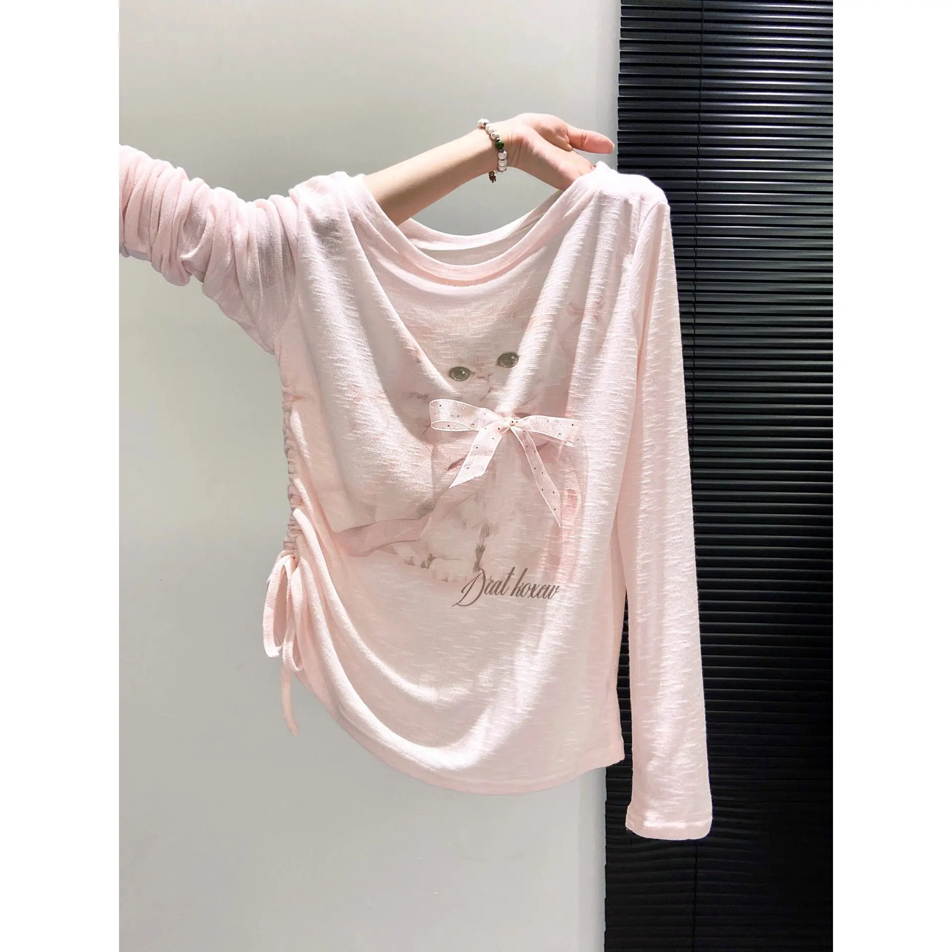 Spring and Autumn New Women's Clothing Sweet Wind Folds Cute Cat Print Inside and Outside Slim-fitting Long-sleeved T-shirt