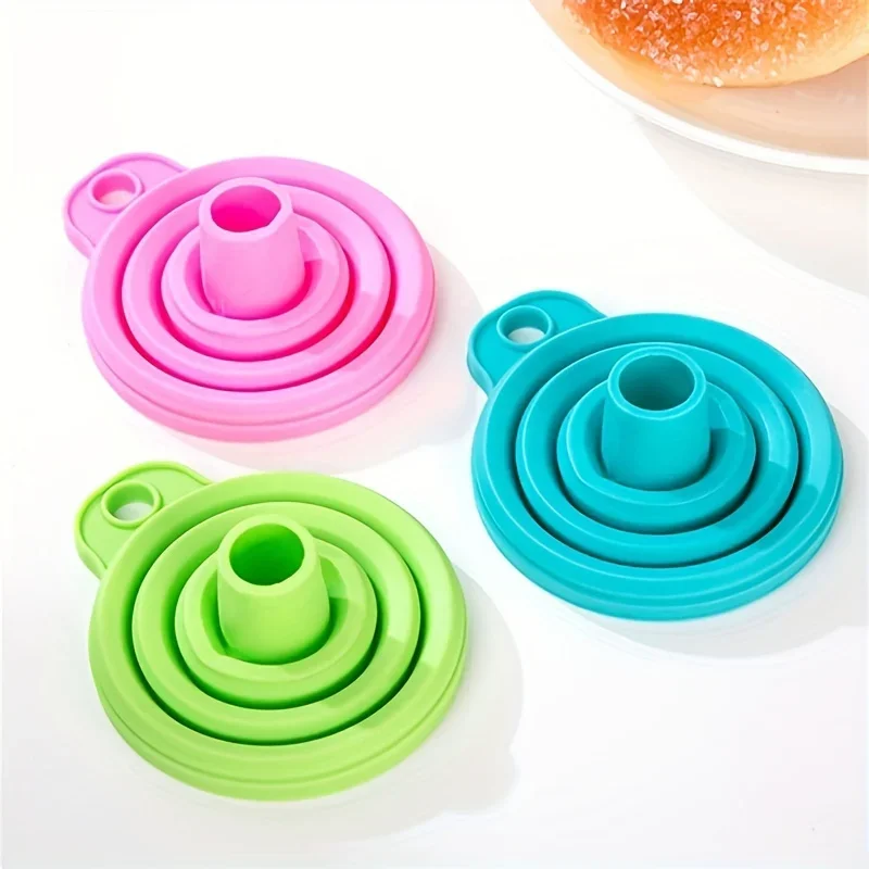 Foldable silicone funnel, food grade, multifunctional, portable, mini kitchen, extendable, oil leak, car refueling oil funnel