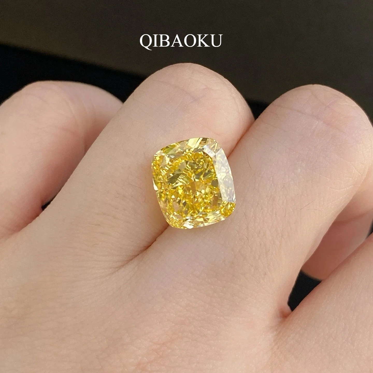 QIBAOKU 8.04CT VS1 Fancy Vivid Yellow Lab Grown Diamond with IGI Certificate Cushion Shape Diamonds Wholesale Jewelry 2026