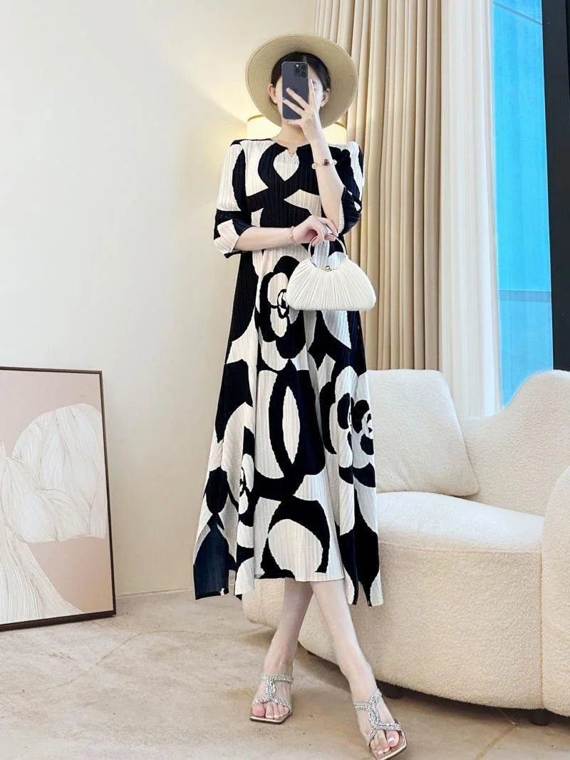 Hochwertige Damenkleider, plissiertes Kleid, Damen-Herbst-Strandrock am Meer, modisches Temperament, bedruckt, Lssey Miyake, langer Rock