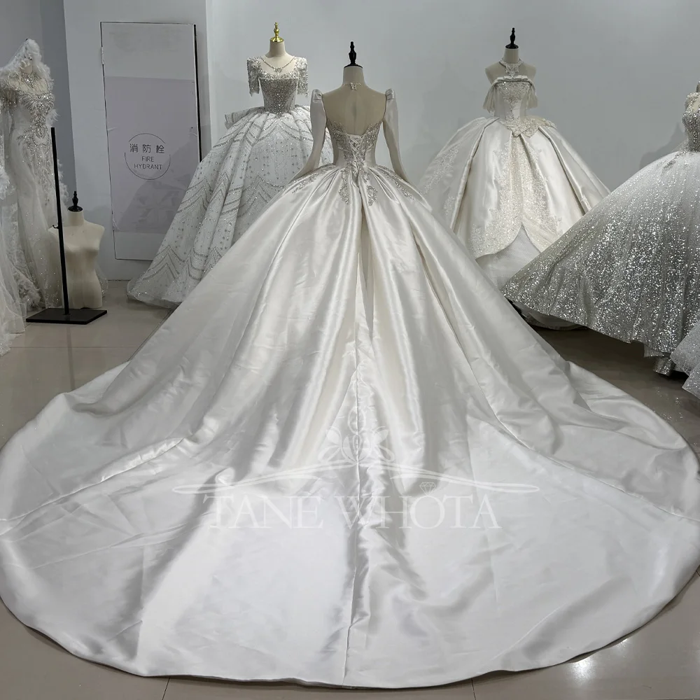 فستان زفاف من Vestido De Casamento Civil برقبة دائرية وأكمام طويلة وأربطة من الخلف ومطرز بالكريستال مخصص فاخر