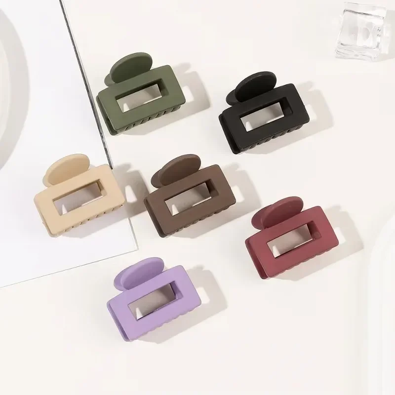 Vintage Frosted 4cm Small Square Hair Clip Fashion Hair Claws Clips Crab Barrette Ponytail Clips Hair Accessories for Women Girl