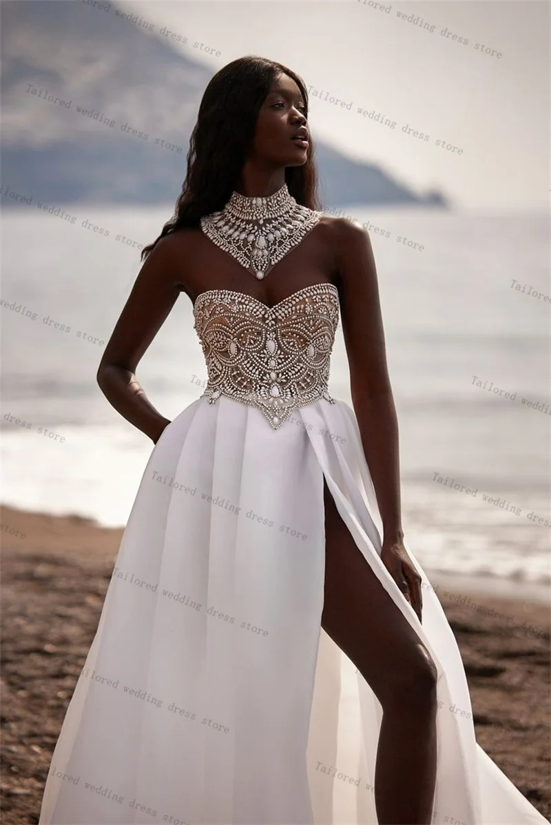 Crystals A Line Women Wedding Dresses With Necklace Sexy Strapless Sleeveless Bridal Gown Church Customized Lace Up Back Robe