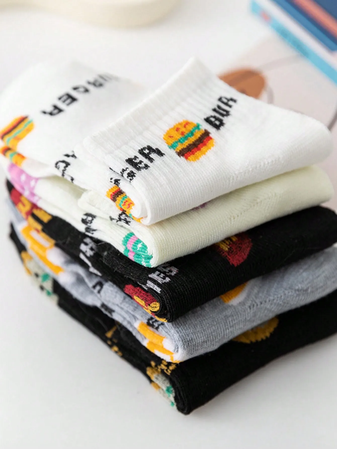 3/5 Paar süße Damen-Socken mit Motiven von Hamburger, Pizza und Pommes, süße Mädchen-Knöchelsocken, dünne, atmungsaktive Socken für Frühling, Sommer und Herbst, Freizeitsocken, Sportsocken, vielseitige Socken, Studentensocken, geeignet für den täglichen Gebrauch. – Detail 4