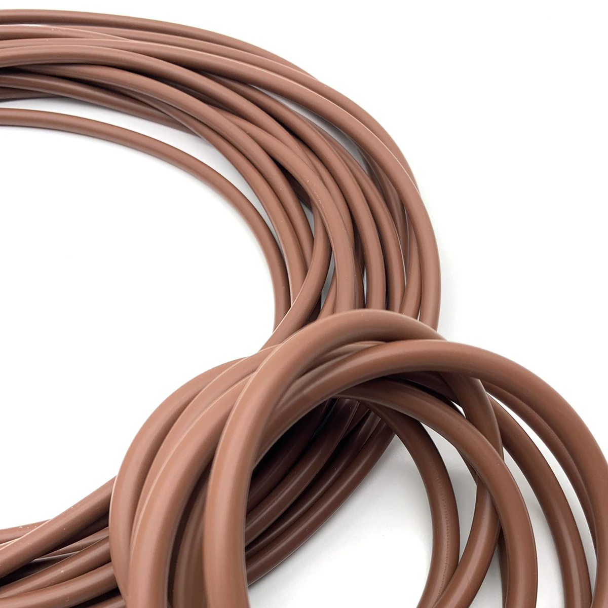 Brown Diameter 1.5mm~8mm FKM Fluororubber Solid Sealing Strip, Corrosion-Resistant Solid Sealing Strip for New Energy equipment.