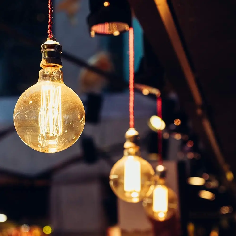 Edison Bulb E27 Warm light 40W 220V Home For Decor Lighting ,Retro Light Bulb Tungsten Silk Light Bar Window Decoration
