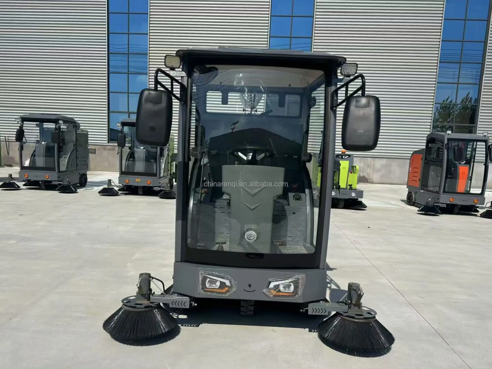 Customized New Industrial Ride-On Electric Sweeper With Dual Brushes Self-Propelled 2m Sweep Width For Warehouse & Factory Clean