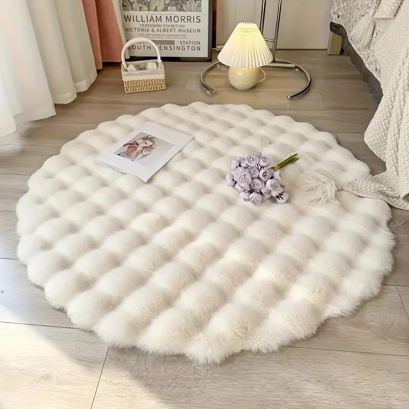 Plush and Soft Faux Rabbit Round Rug Made from Upgraded Materials and Machine Washable Features a Modern Minimalist Design