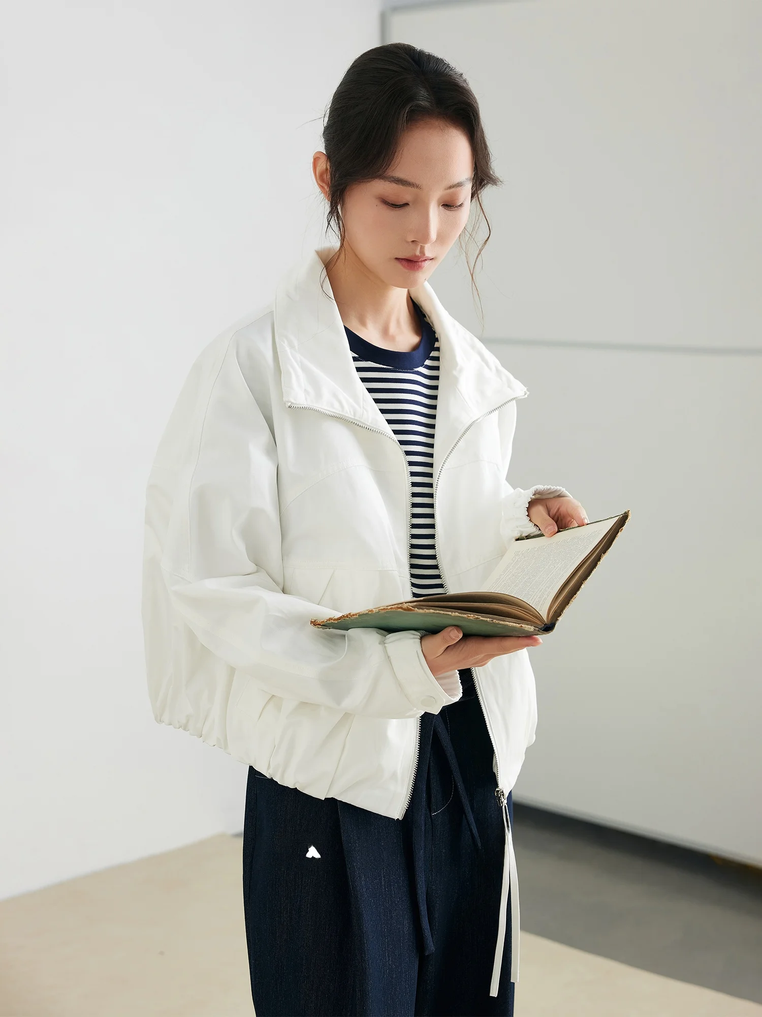 

Повседневная женская куртка-топ на весну-лето, новая, стильная, с персонализированным дизайном, комбинированная, для отдыха, из хлопка и полиэстера, на молнии...