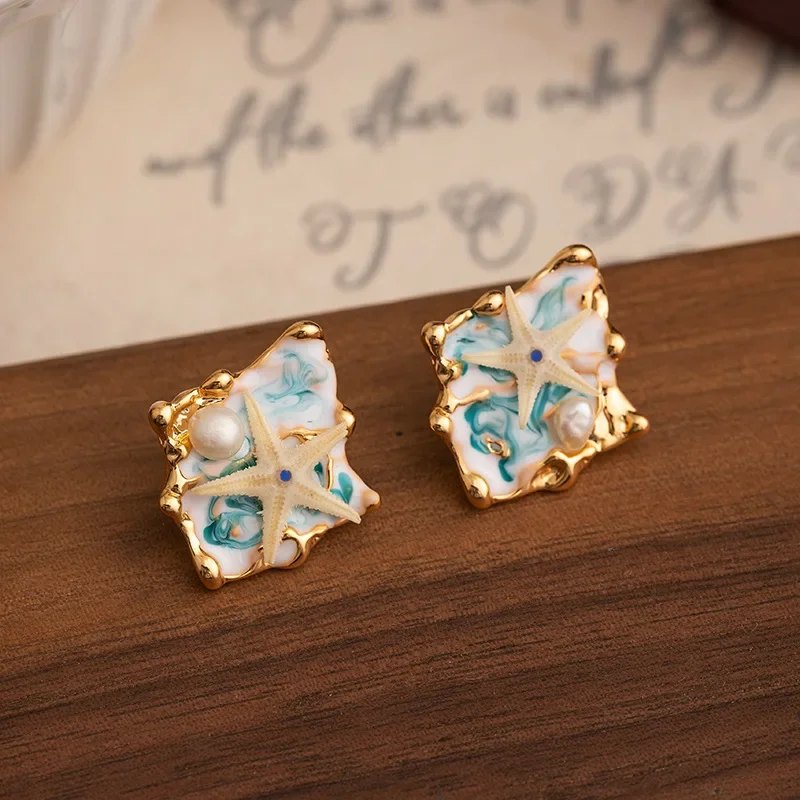 Retro and Personalized Design Geometric Pearl Earrings for Women, Starfish Enamel Drip Oil Earrings