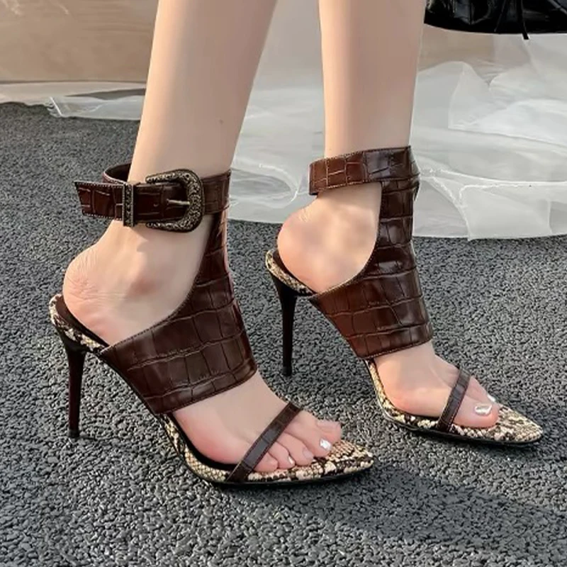 

Элегантные женские туфли на высоком каблуке, дизайнерские босоножки, новинка 2026 года, модные летние шлепанцы для вечерних выходов, женская обувь