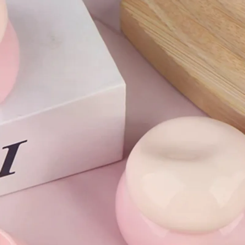 Mini pojemniki kosmetyczne 3,5g, puste słoiczki na makijaż, pielęgnację skóry, krem do twarzy, balsam do ust z silikonową łyżeczką, butelki wielokrotnego użytku