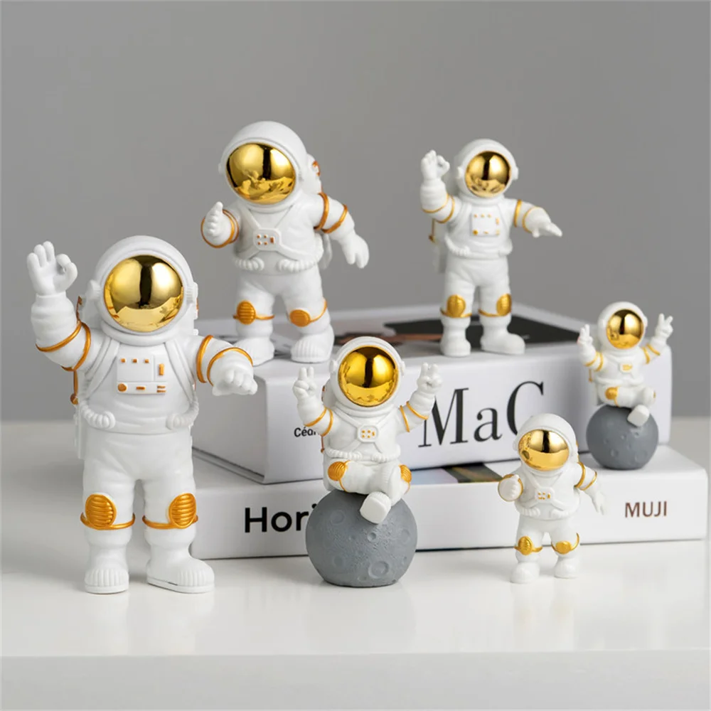 Astronaut astronaut astronaut decoration home decoration office bookcase decoration gift box packaging birthday gift