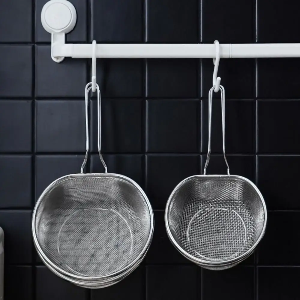 

Deep Fried Food Frying Basket with Handle Stainless Steel Noodle Strainer Skimmer Thickened Multi Functional Fried Drain Basket