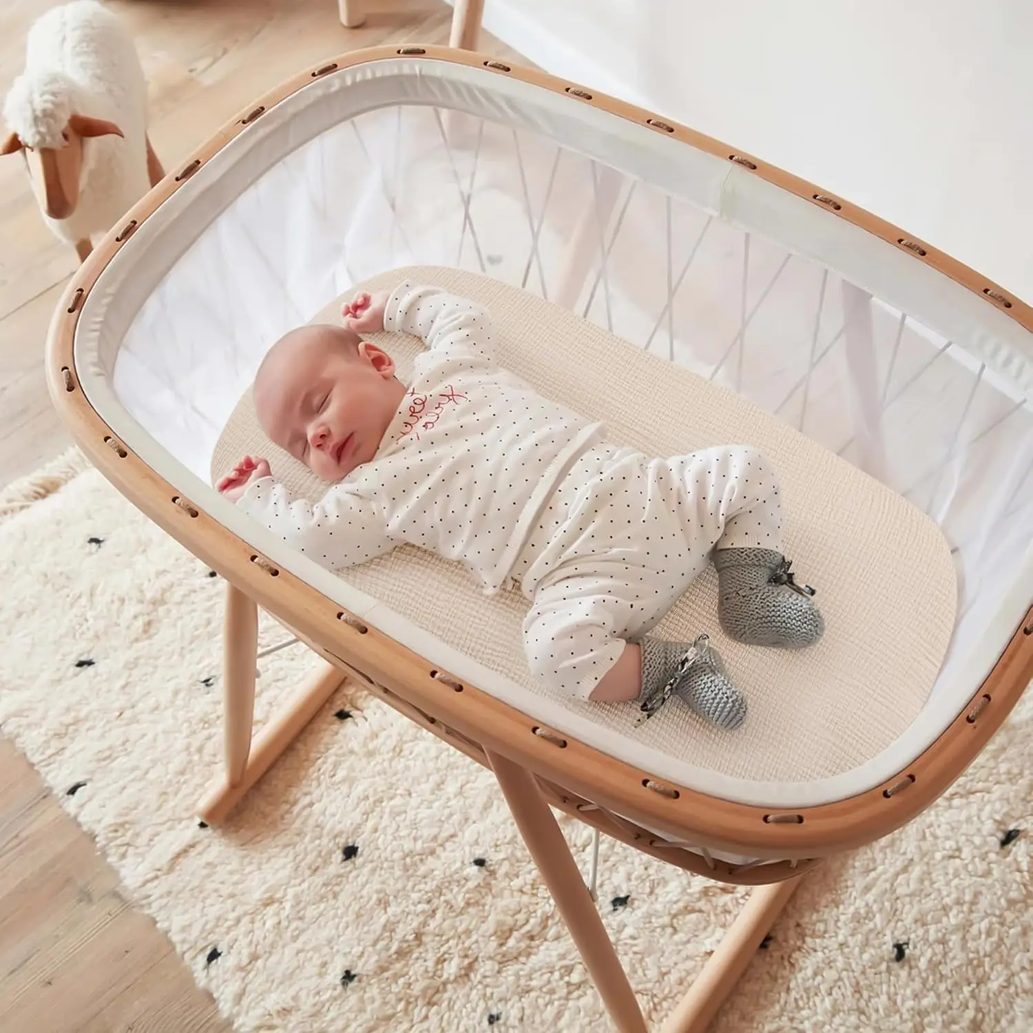 Moses Basket Sheets, 2 Pack Cotton Bassinet Sheets Fits Oval and Rectangle Crib Bassinet Mattress, Breathable and 82x41cm
