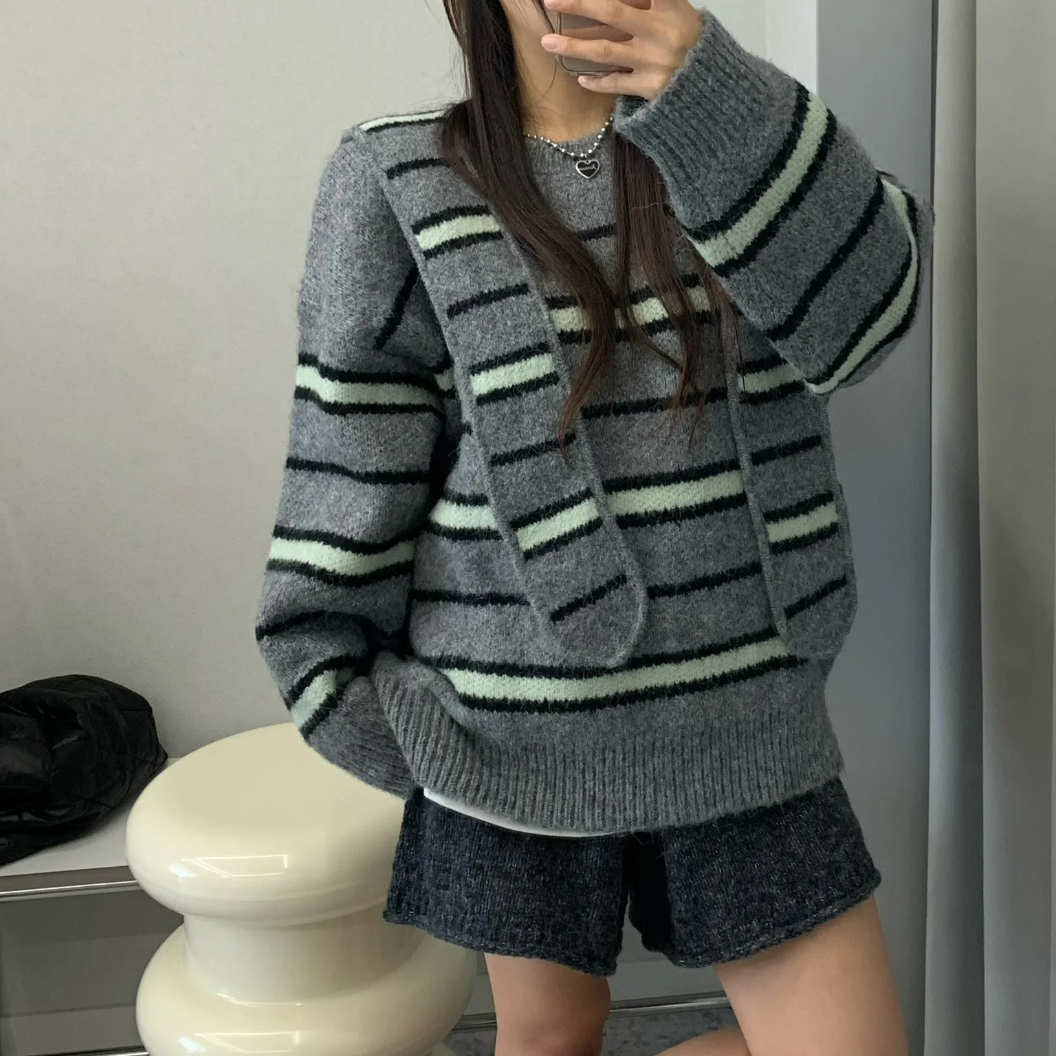 

Модный полосатый цветной вязаный свитер с шапкой для женщин, осень-зима, Новое поступление, свободный крой, длинный све, повседневный Sle