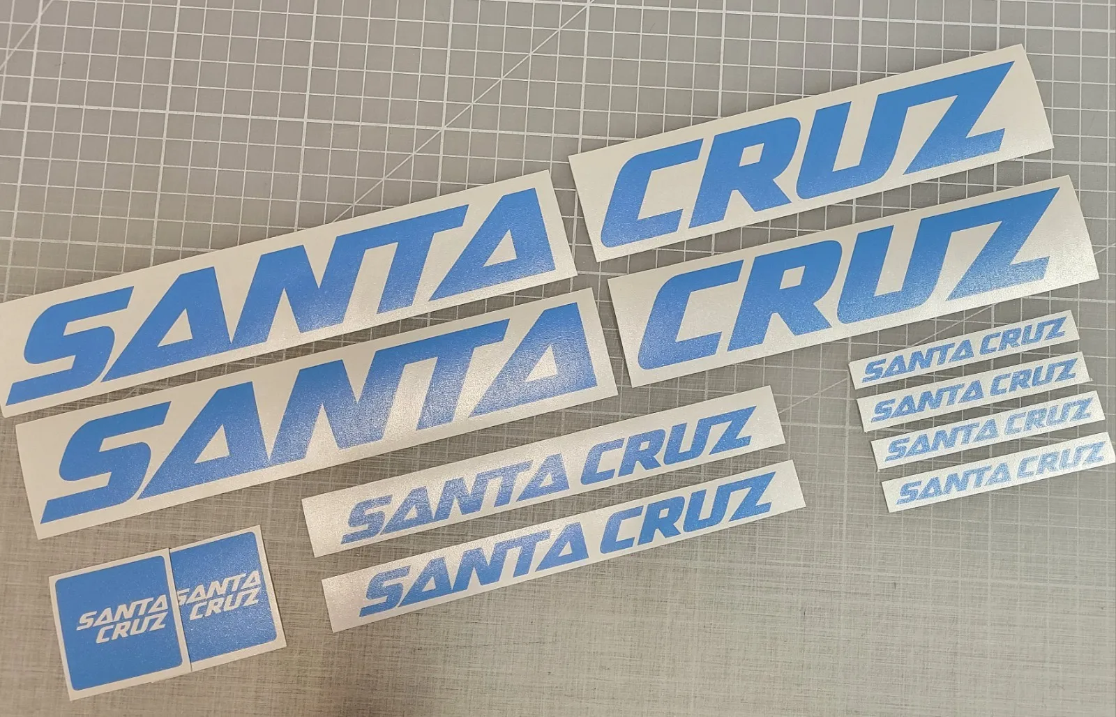 

1 комплект велосипедных наклеек Santa Cruz, наклейки-изысканная аппликация, прочные декоративные наклейки на раму велосипеда, водонепроницаемые аксессуары для велоспорта