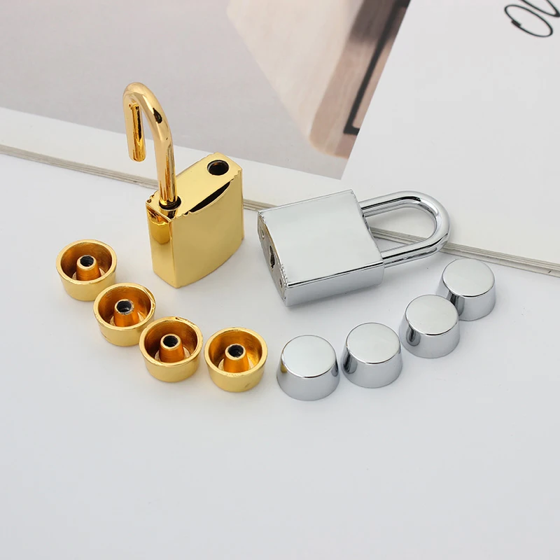 Рисунок 4 - 1 комплект, модная металлическая сумка с замками