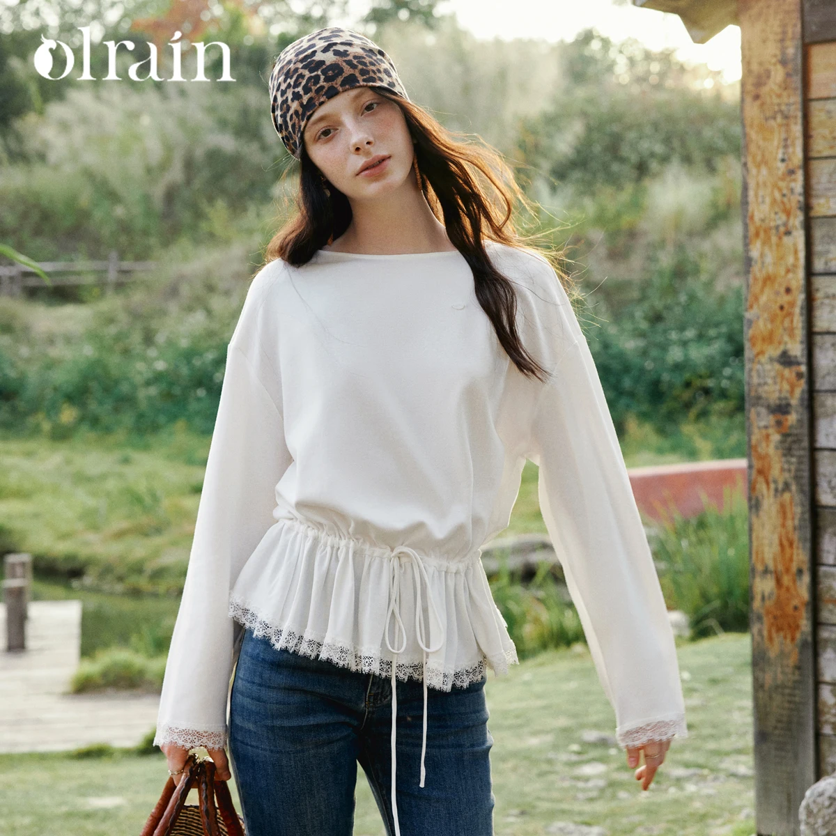 OLrain Women's White T-shirt Elegant Spliced Lace O-neck Tops Spring 2026 French Draw String Waist Cotton Woman Tees O58CT002602