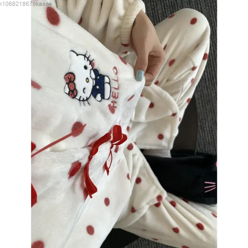 Hello Kitty Autumn Winter Flannel Pajamas Cute Printed Polka Dot Long Sleeve Sleepwear Women\'s Fashion Trend Home Clothes Set