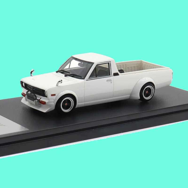 

Scale 1:43 Car Model Toys Retro SUNNY TRUCK Car Collection Model Die Casting Craft Toy Gift Decoration Ornament