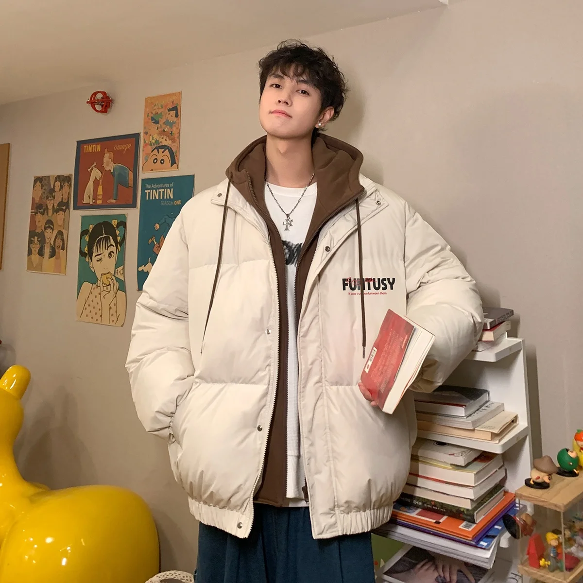 

Мужская утепленная зимняя хлопковая куртка с капюшоном, повседневная, имитация двухслойности, для обеспечения тепла, стандартная длина, на молнии