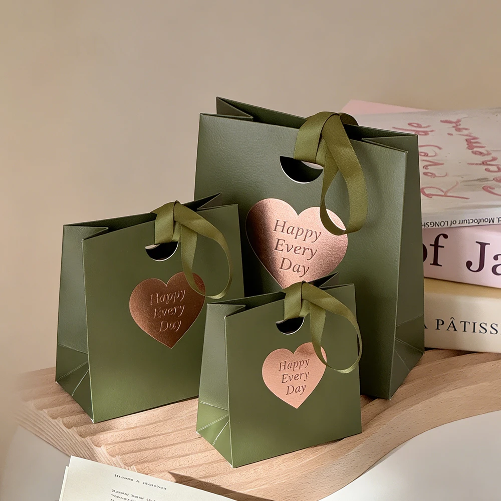 

10pcs Custom Logo Jewelry Paper Handle Bag Gift Package with Ribbon Personalized Wedding Favors Shopping Candy Cosmetic Bags