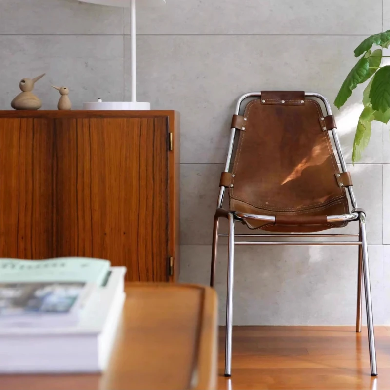 Vintage Leather Dining Chair Industrial Modern Outdoors Chair for Photography Studio Ins Cafe Chairs with Comfortable Backrest