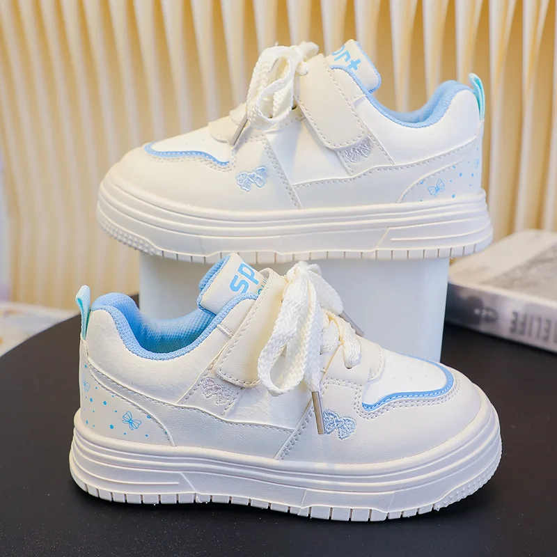 

Детская спортивная обувь, осень 2024, новая повседневная спортивная детская обувь, простая уличная обувь для доски, удобная спортивная обувь для девочек на плоской подошве