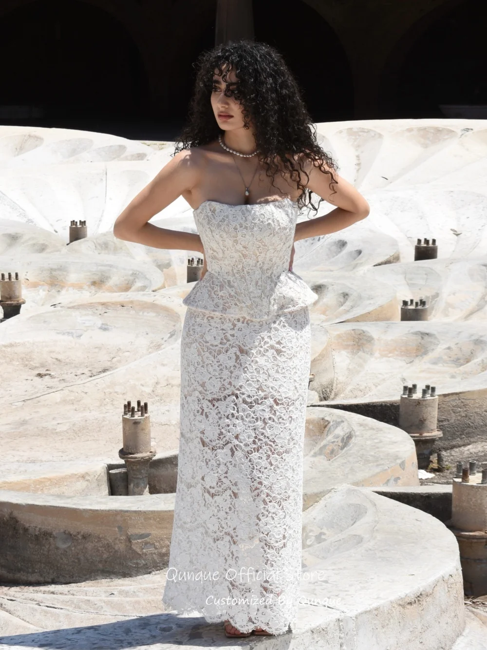Qunque Vintage Strapless Bridal Wedding Dresses Straight Formal Evening Dresses Floral Lace Vestido De Novia Boda Customized