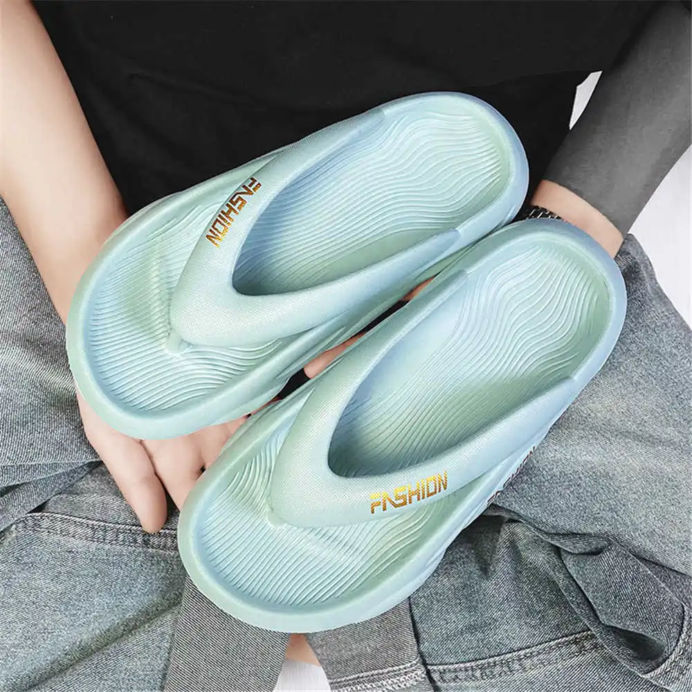 Soft Bottom Round Nose Slippers On The Sea Summer Man Sandals Shoes Sneakers Brand Luxury Sport Vip Dropship Sapatenis