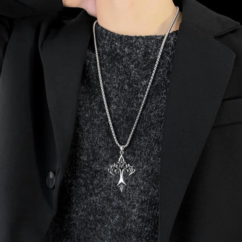 Cross Cross Necklaces Stainless Steel Steel Casting Charm Cross Clavicle Chains Alloy Flame Cross Choker Pendant Birthday Gifts