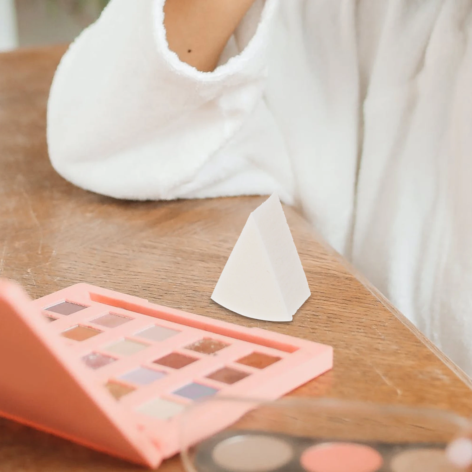 

2 Sets White Latex Powder Makeup Sponge Tools Facial Sponges Triangle Shaped Wedge Mouth Cheek Nose Safe