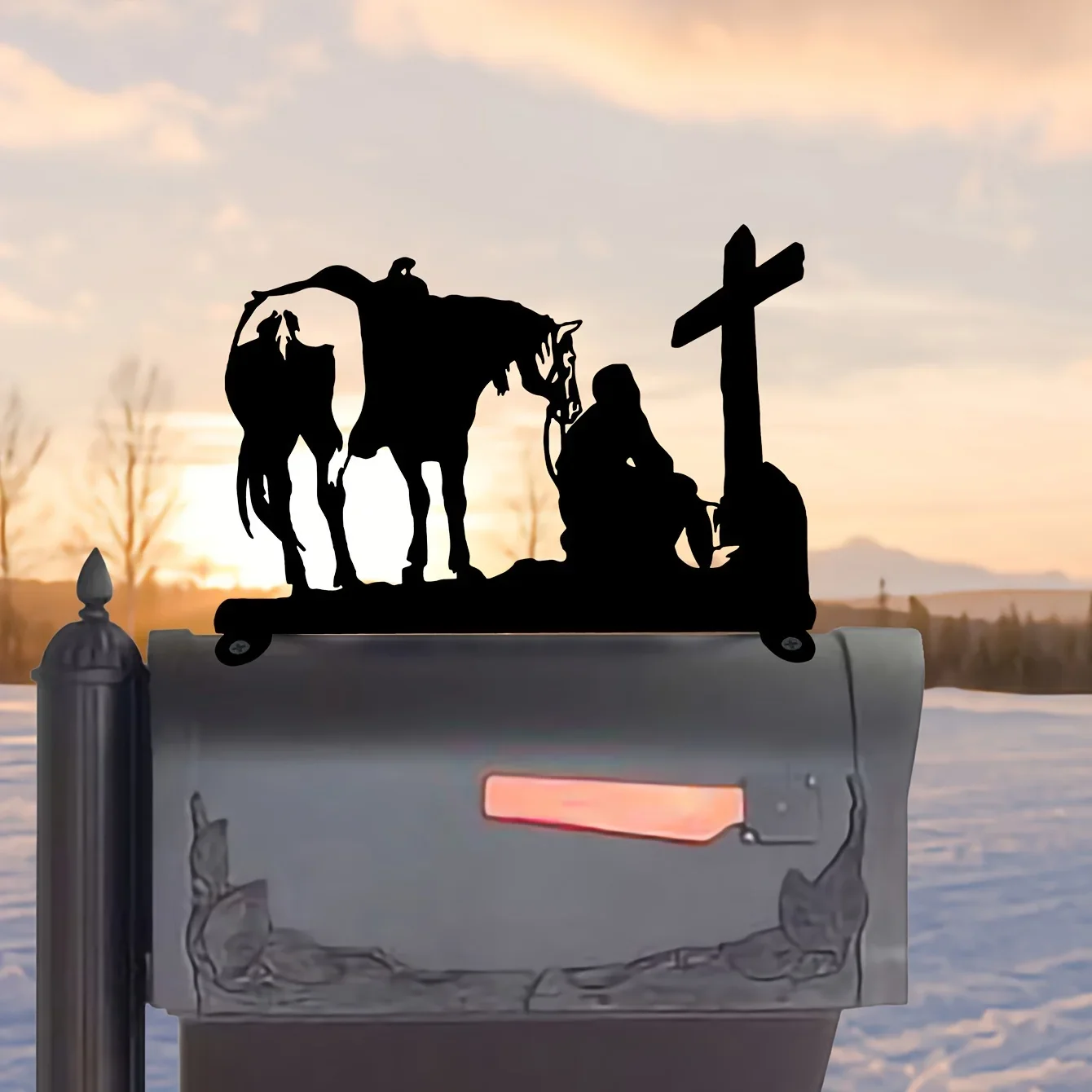 

1pc Horse and Cowboy Iron Art Silhouette Mail Box Decoration Garden Decorative Mail Box Signage, Mail Box Decoration Iron Crafts