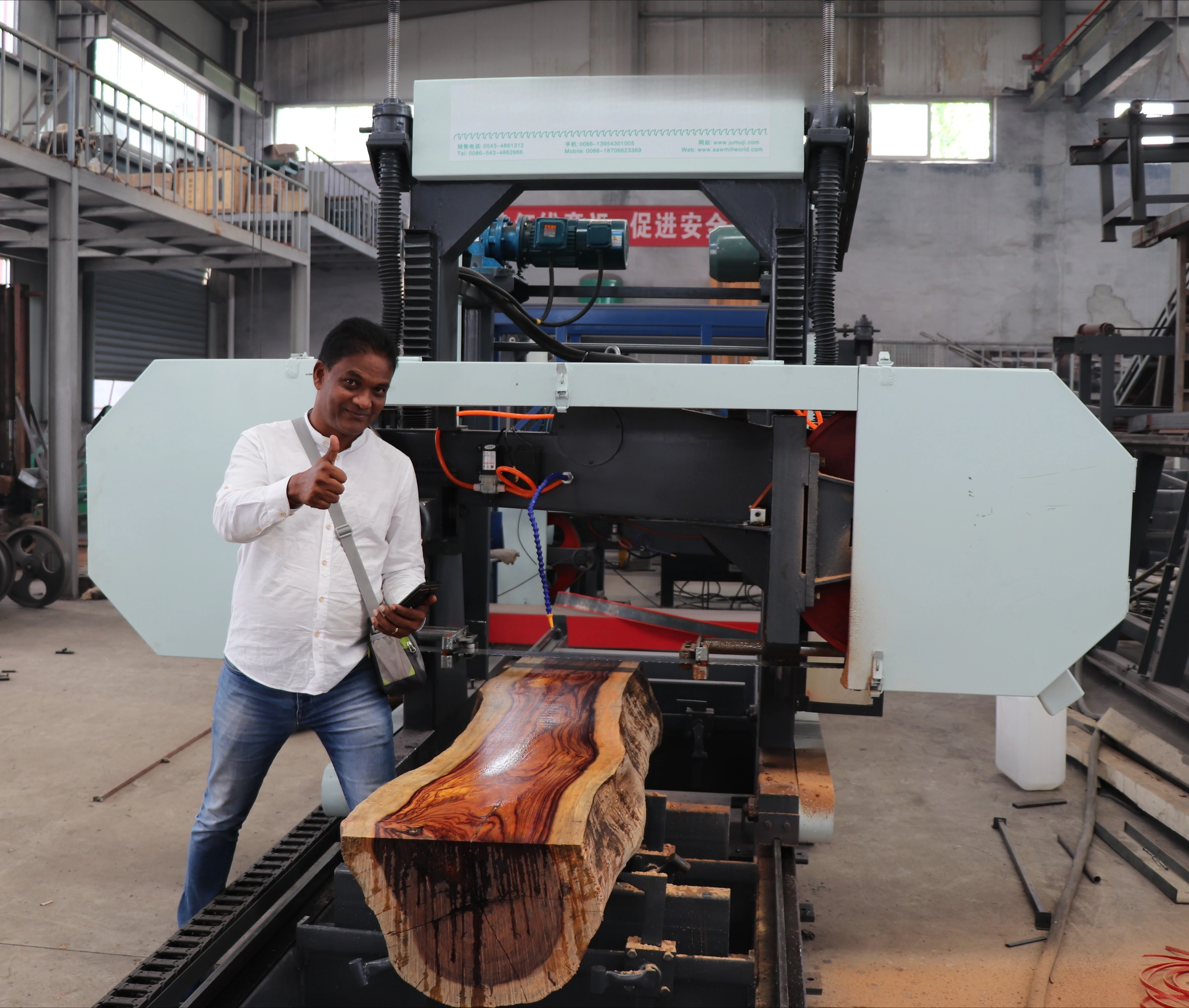 Customized Log Saw Machine Automatic Sawing Machine Cutting Sawing Machine Chainsaw Sawmill 36 Inch Sawmill for Home Use