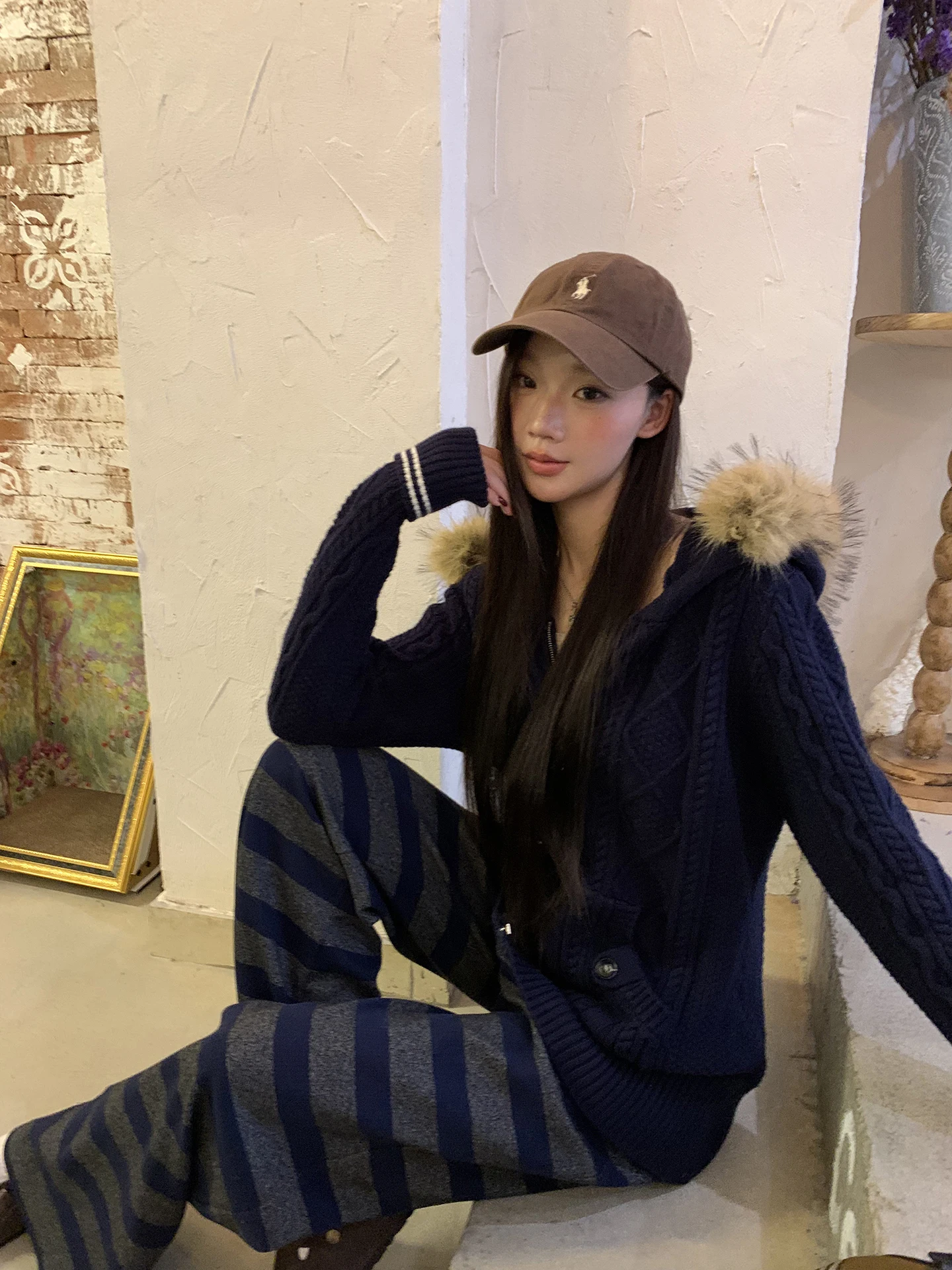 

Красный вязаный открытый кардиган знаменитостей, женский осенне-зимний новый уникальный красивый свободный свитер с капюшоном Jaet G Sle для поездок на работу...